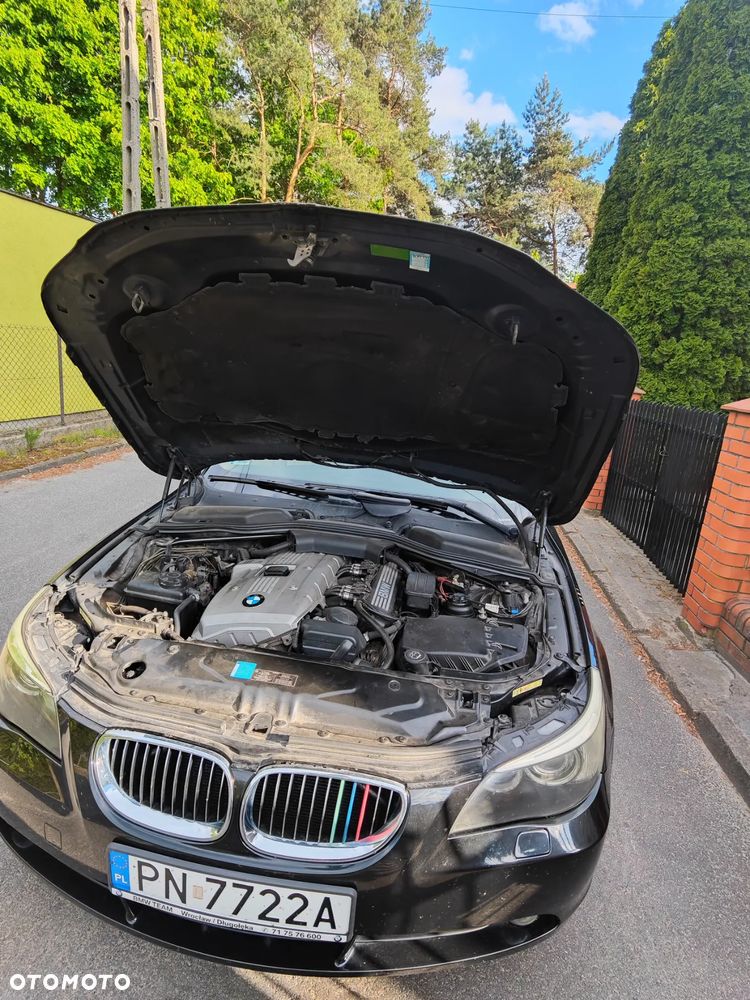 BMW Seria 5 523i - 11