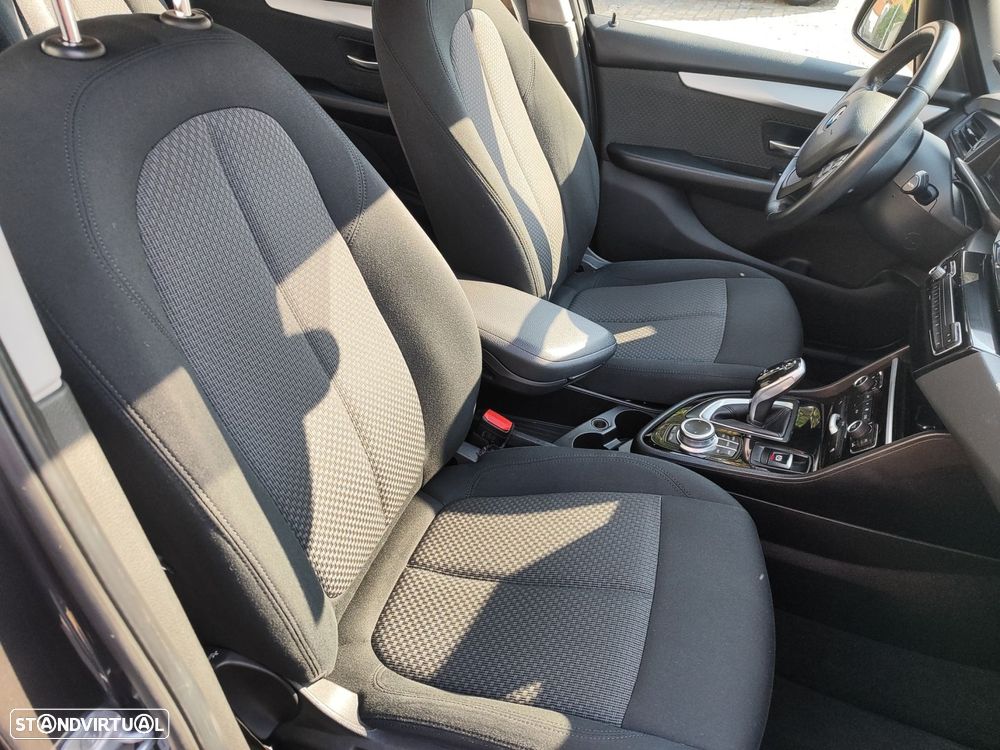 BMW 216 Gran Tourer d Auto - 11