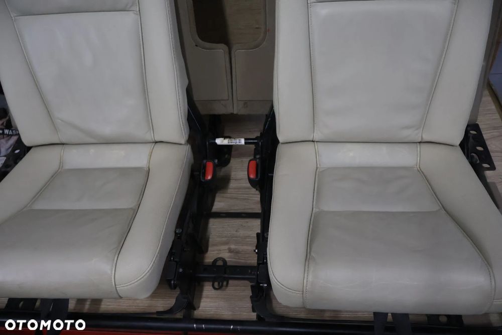 VOLVO XC90 I 02-2014 FOTELE KANAPA TYŁ 3 III RZĄD SKŁADANE BEŻ - 6