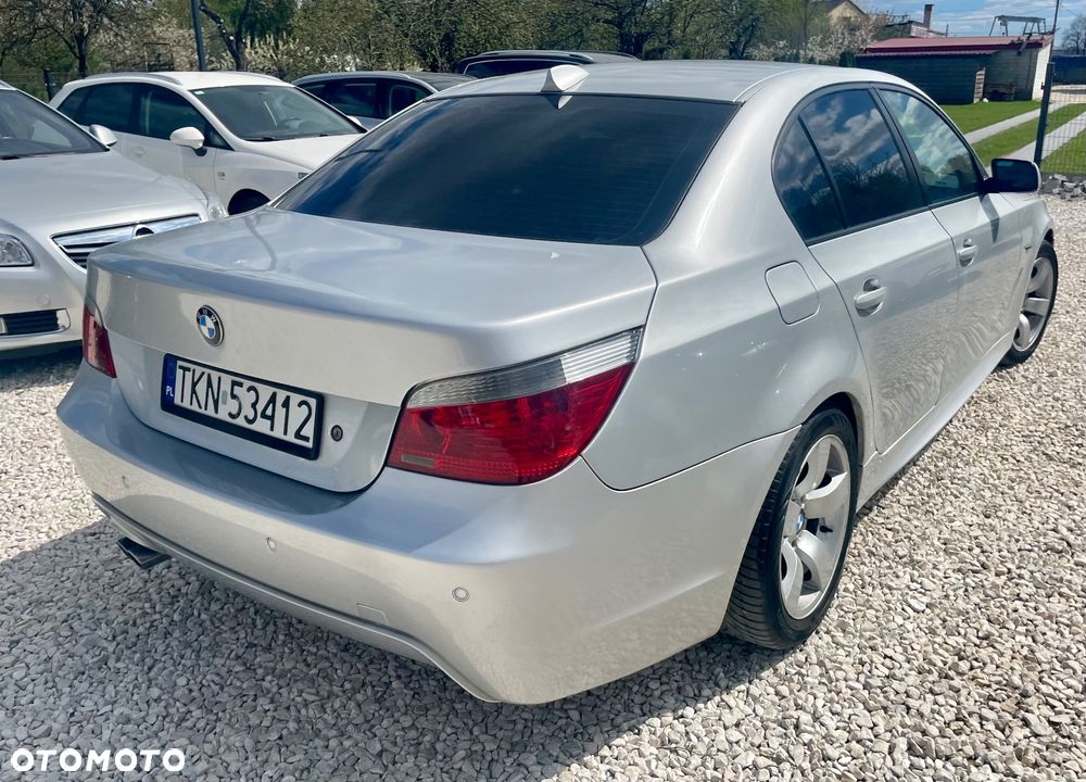 BMW Seria 5 525i - 23