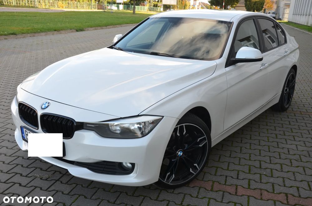 BMW 3 Series 2014 photo 2