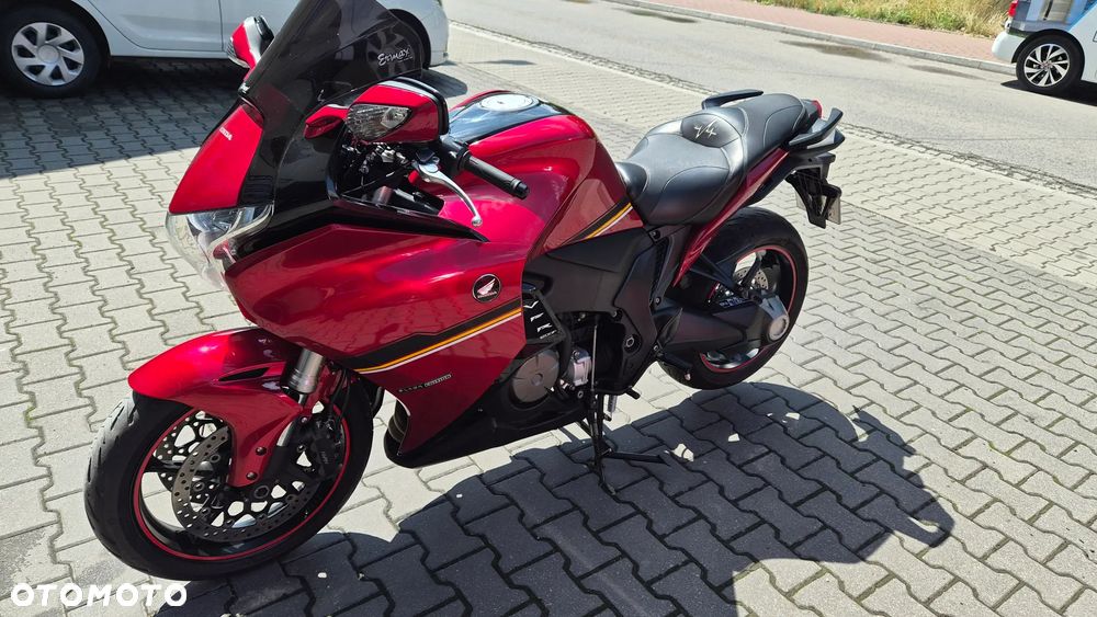 Honda VFR - 6
