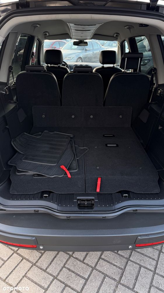Ford Galaxy - 24