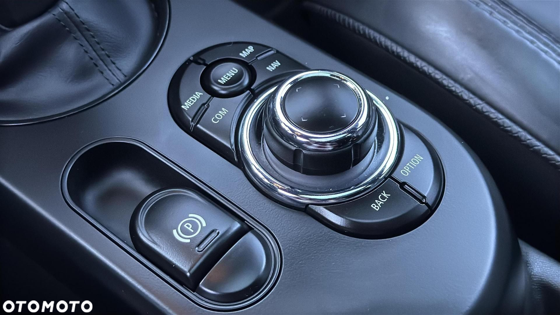 MINI Cooper SE Electric Trim - 21