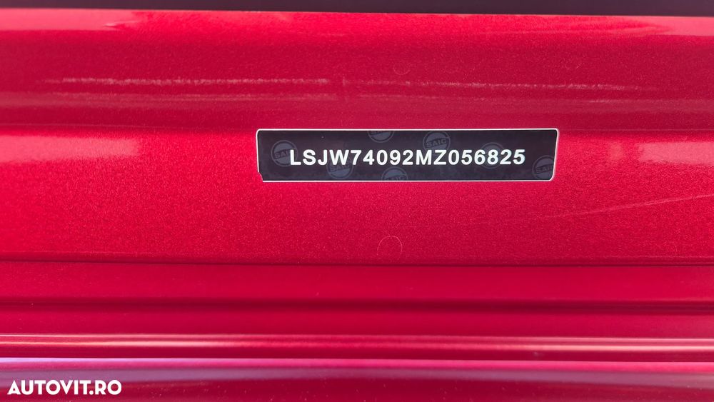 MG ZS EV Luxury - 25