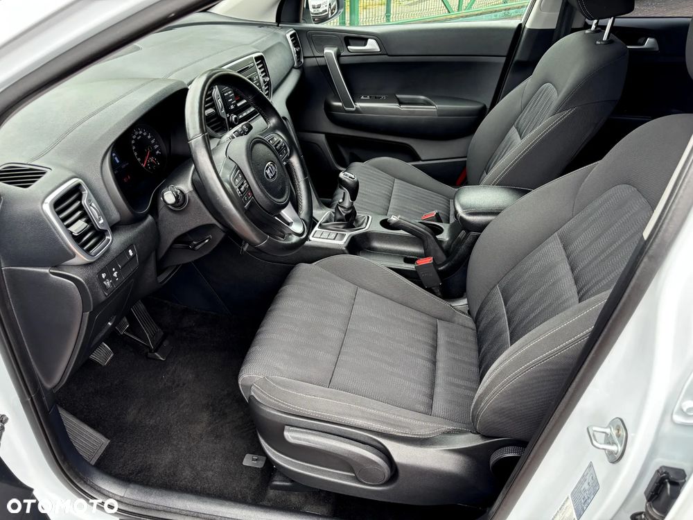 Kia Sportage 1.6 GDI L Business Line Plus 2WD - 12