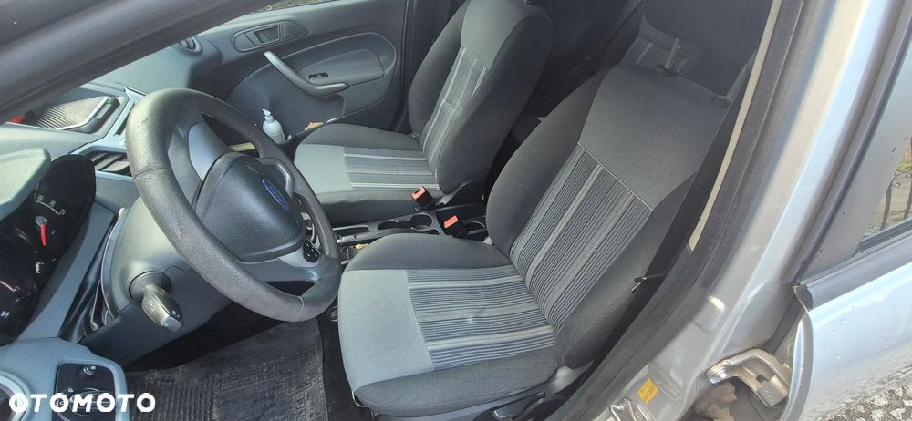 Ford Fiesta 1.25 Trend - 6