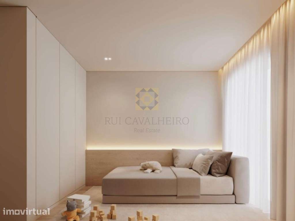 T4 Duplex Novo com varanda próximo ao Arrábida Shopping - Grande imagem: 3/19