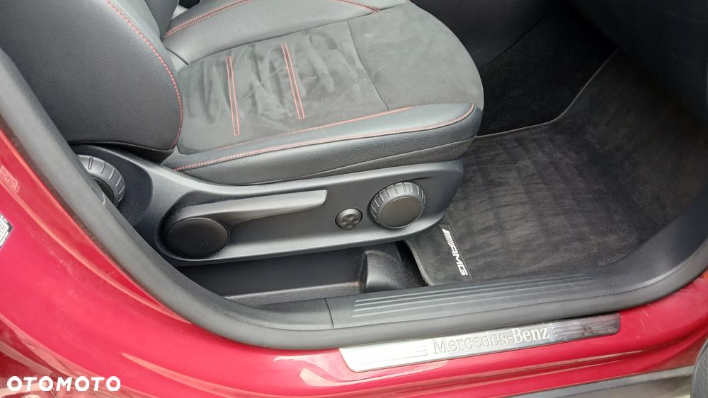 Mercedes-Benz GLA - 23
