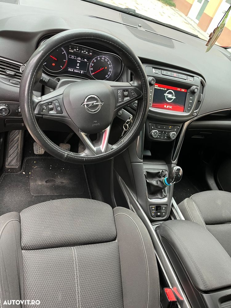 Opel Zafira - 13