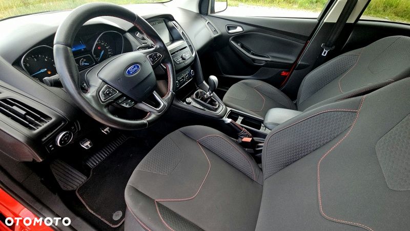 Ford Focus 1.5 TDCi ST-Line - 24