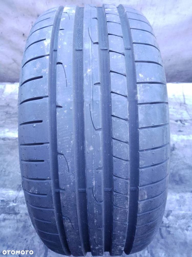 Dunlop Sport Maxx RT2 235/45 ZR17 94Y - 1