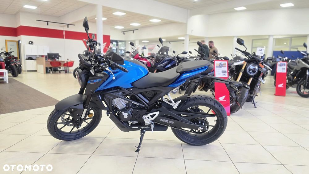 Honda CB - 1