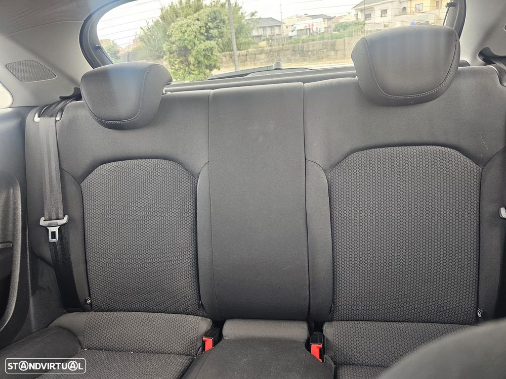 Audi A1 1.6 TDI S-line - 10