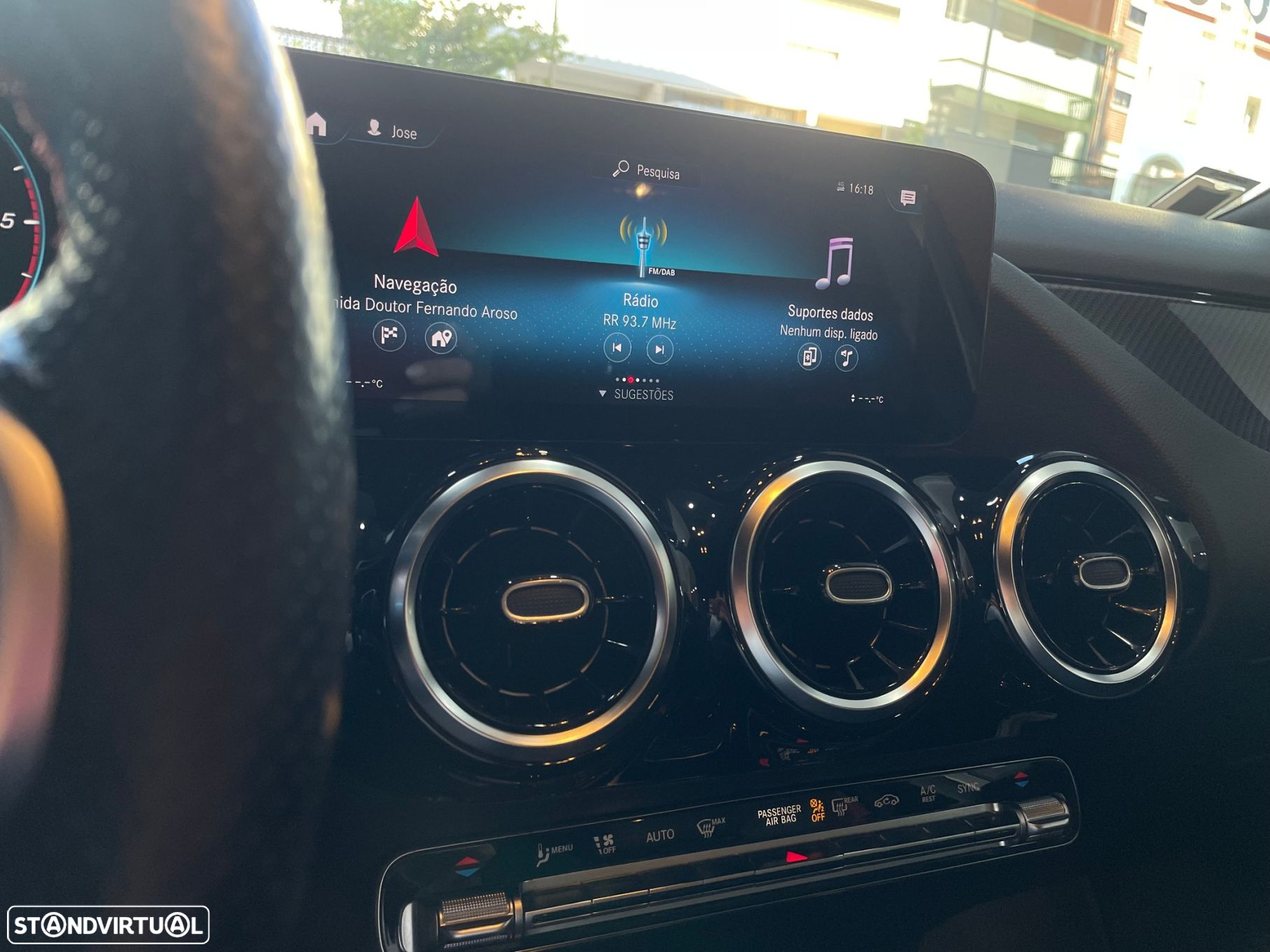 Mercedes-Benz GLA 180 d AMG Line - 19