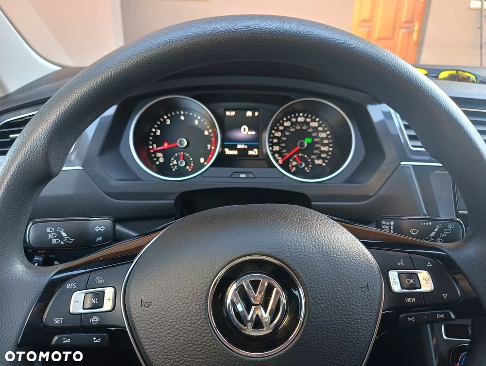Volkswagen Tiguan Allspace - 12