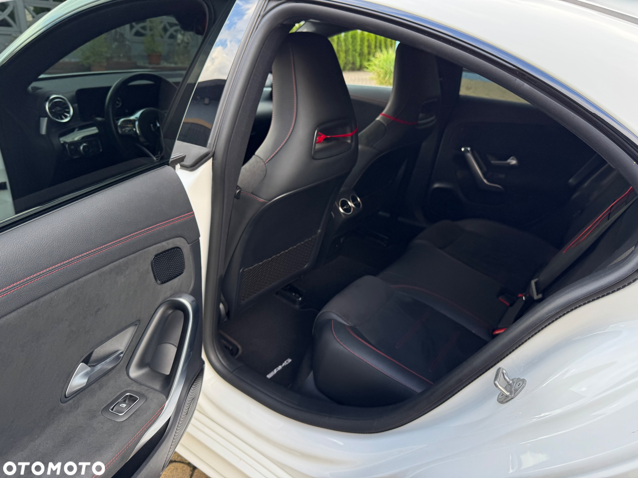 Mercedes-Benz CLA 200 AMG Line 7G-DCT - 23