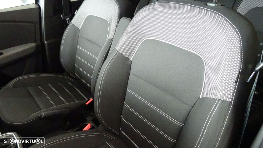 Dacia Sandero 1.0 TCe Comfort CVT - 41