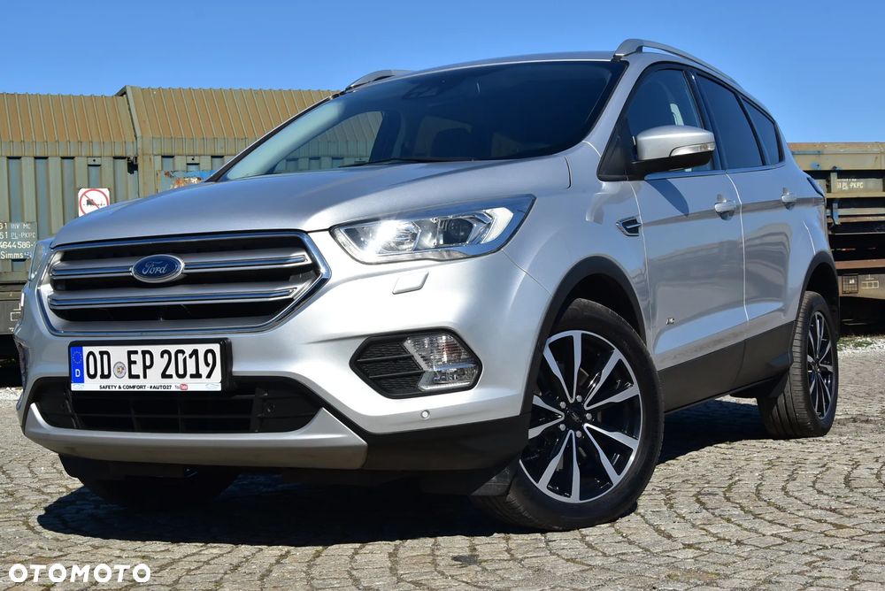Ford Kuga 1.5 EcoBoost 4x4 Titanium - 40