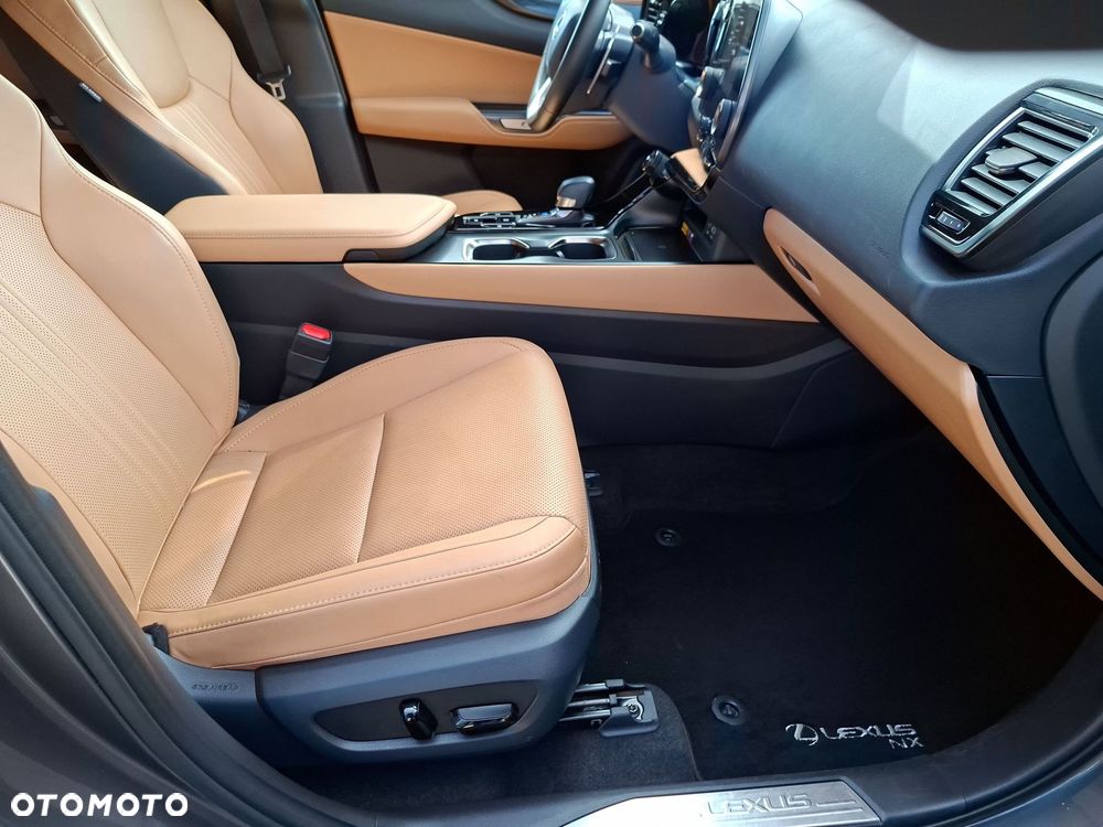 Lexus NX 350h Prestige 2WD - 15