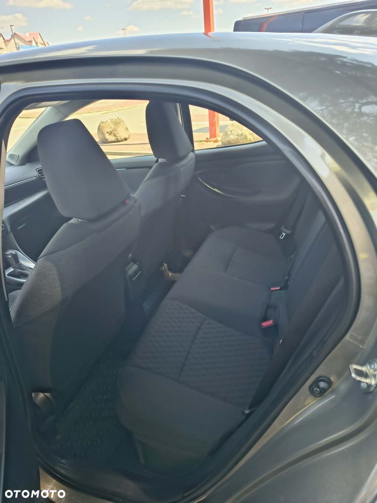 Toyota Yaris Hybrid 1.5 Active - 8