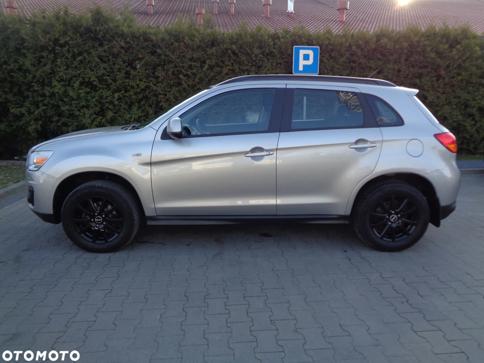 Mitsubishi ASX - 5