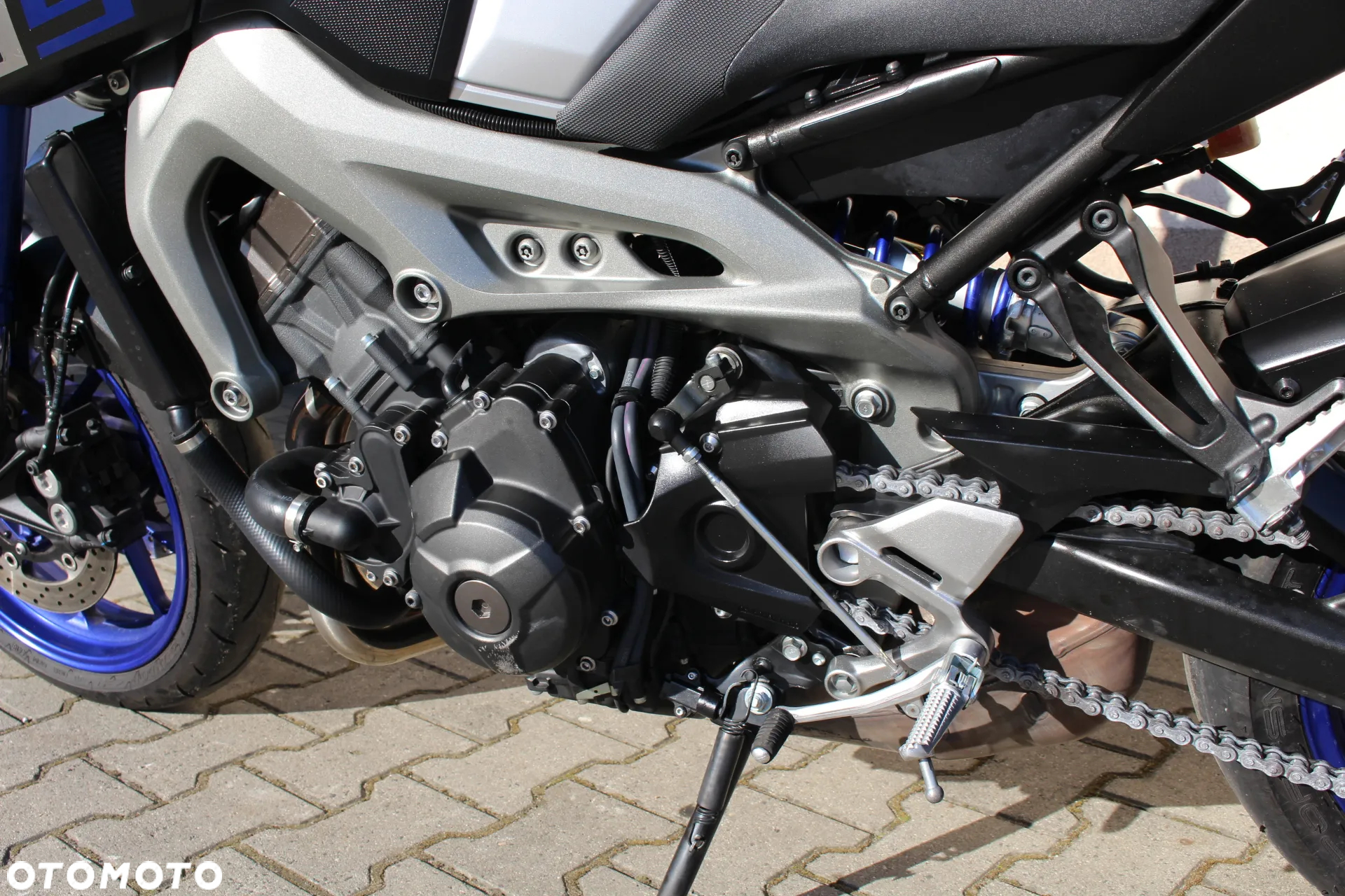 Yamaha MT - 24