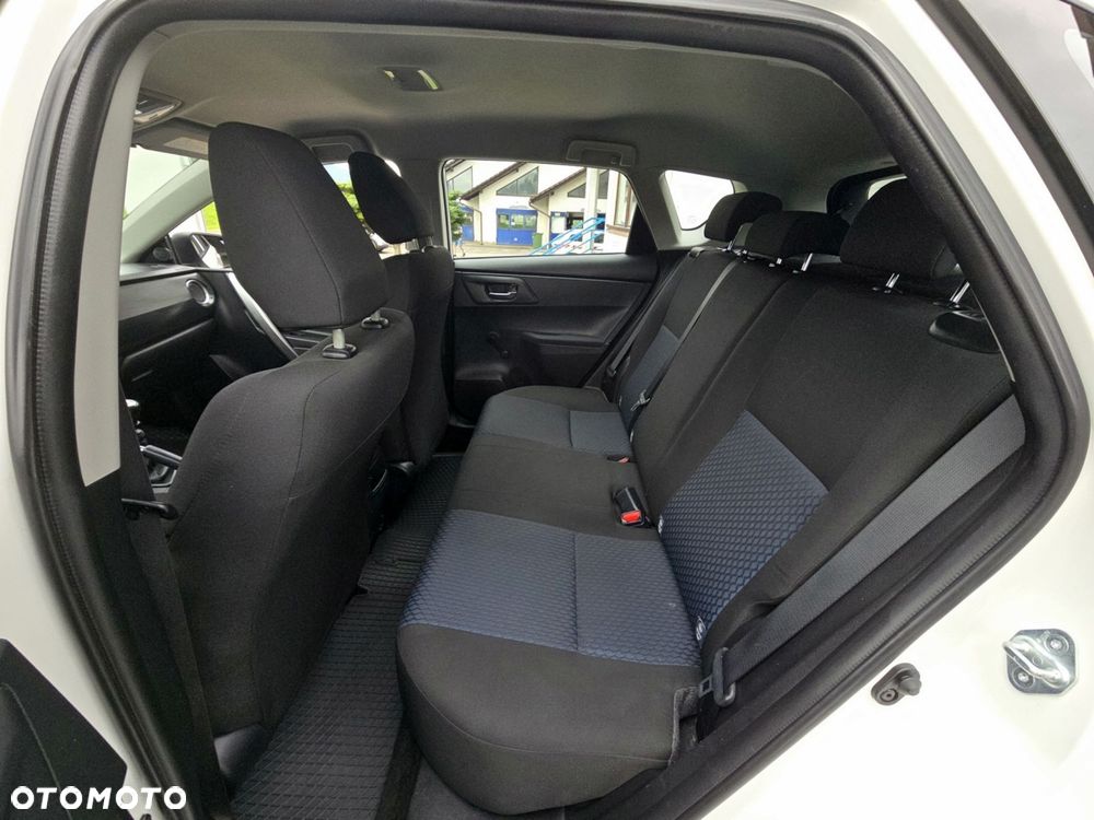 Toyota Auris - 21