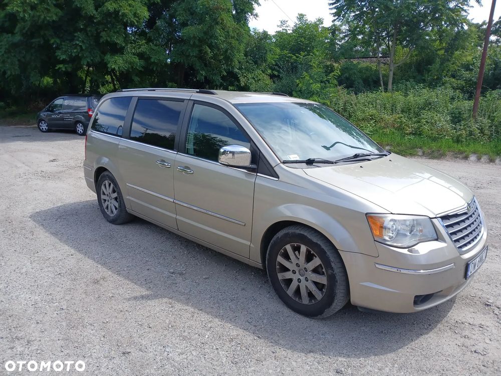 Chrysler Grand Voyager - 17