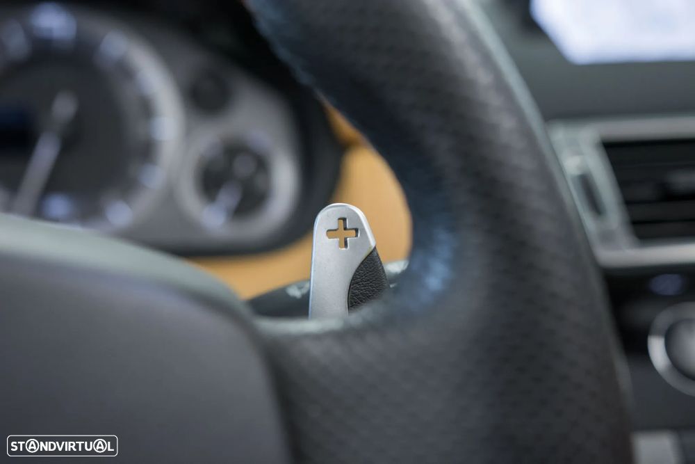 Aston Martin Vantage Roadster V8 Sportshift - 14