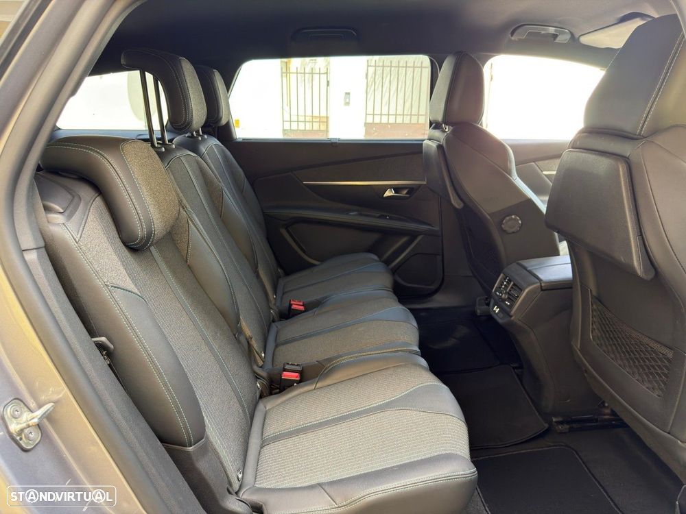 Peugeot 5008 1.5 BlueHDi Allure Pack EAT8 - 9
