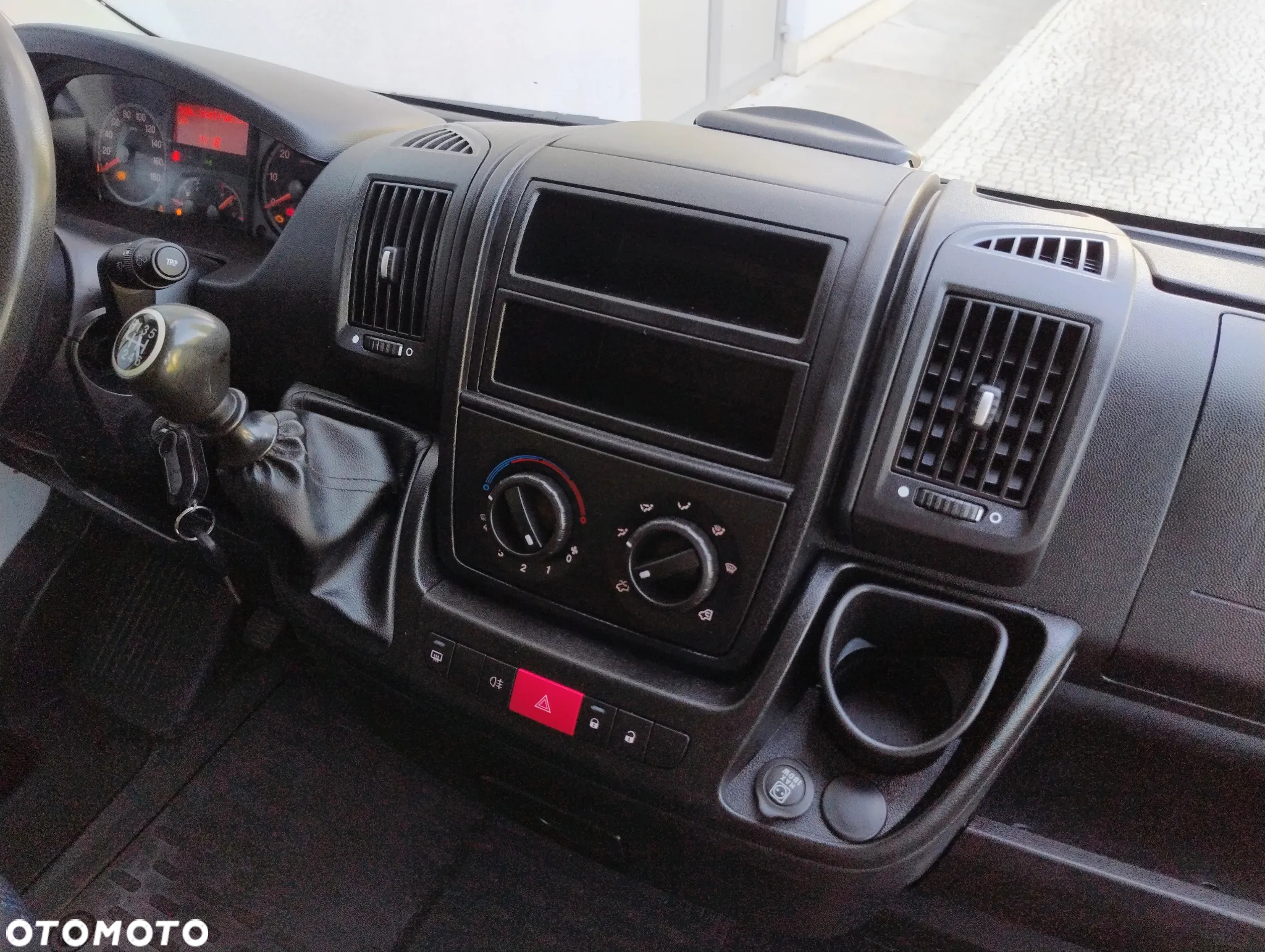 Citroën JUMPER PO LIFTINGU 2.2 HDI (110KM) 6-BIEGÓW (L2H1) LONG STAN IDEALNY NIE MA RDZY 100% ORYGINAŁ KM SERWIS ! ! ! - 15