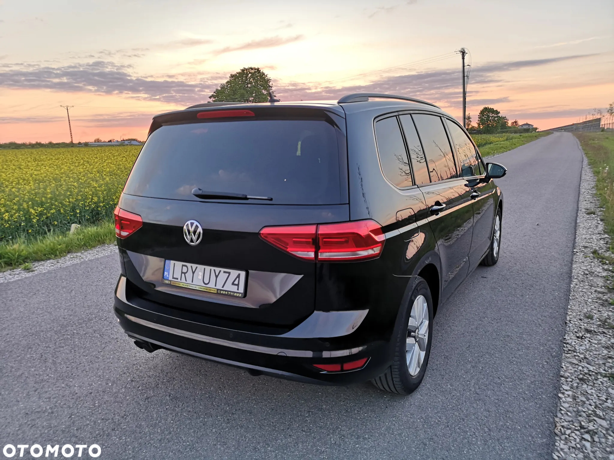 Volkswagen Touran 2.0 TDI SCR DSG Comfortline - 23