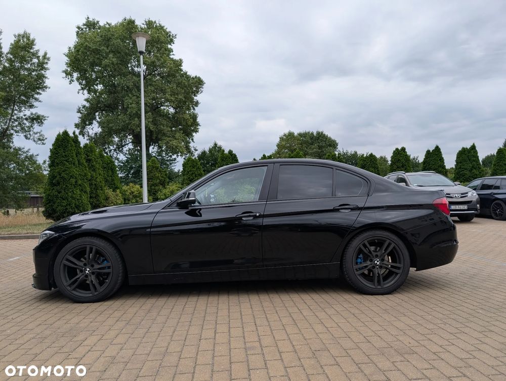 BMW Seria 3 320i - 3