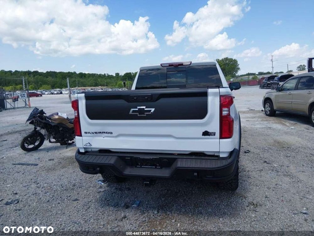 Chevrolet Silverado - 4