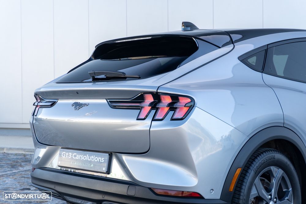 Ford Mustang Mach-E 75.7 kWh Premium AWD - 16