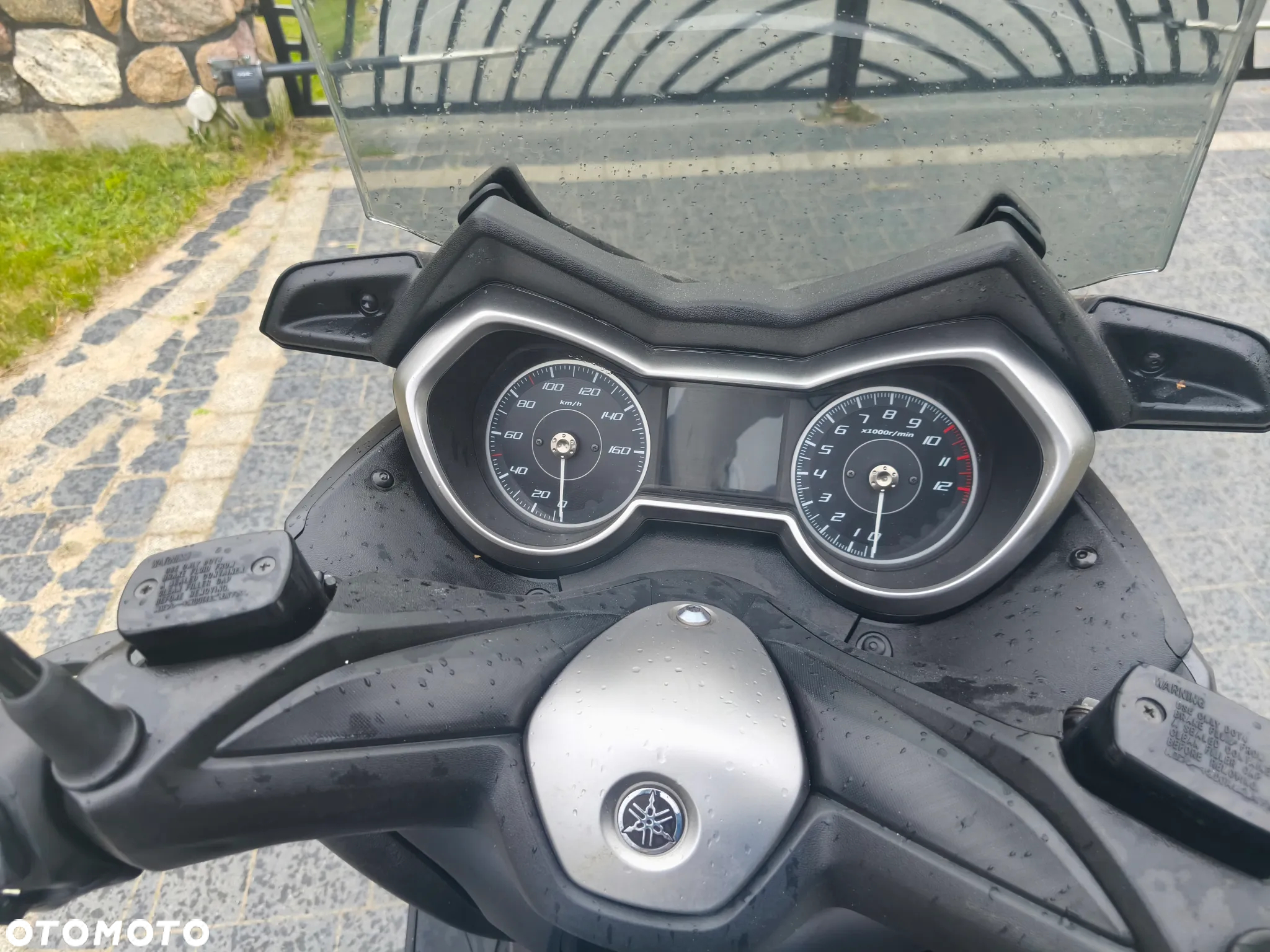 Yamaha X-max - 11