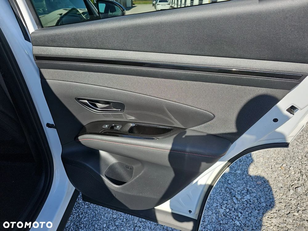 Hyundai Tucson 1.6 T-GDi N-Line 2WD DCT - 23