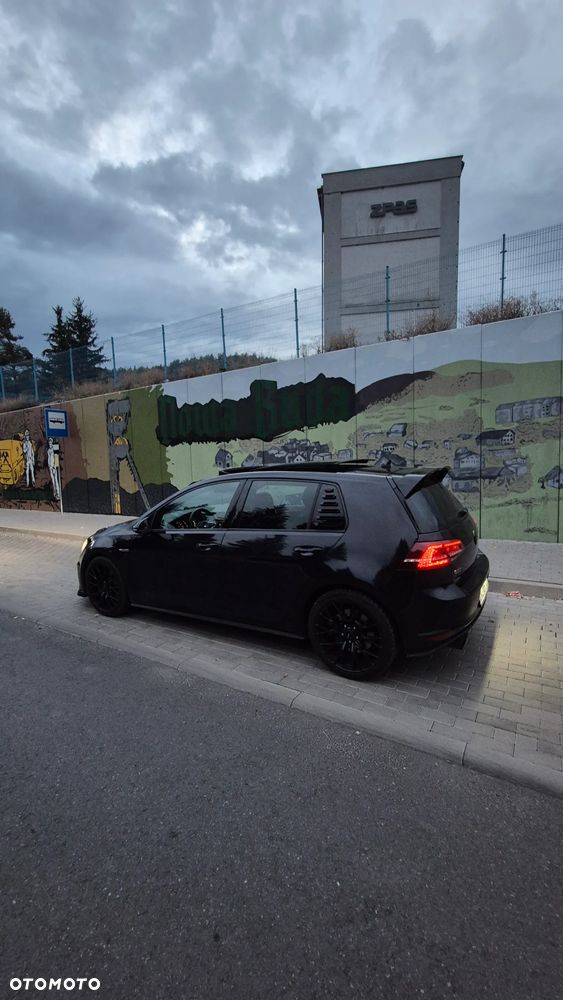 Volkswagen Golf - 4