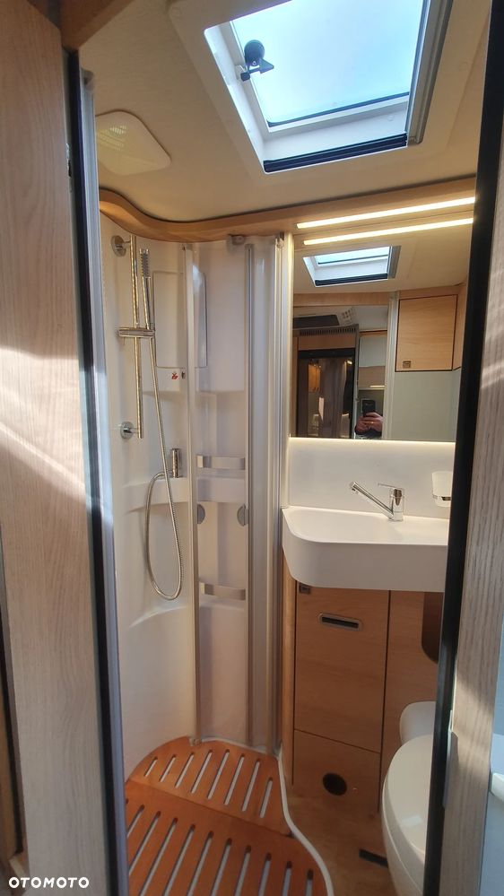 Mercedes-Benz camper Hymer B 580 - 14