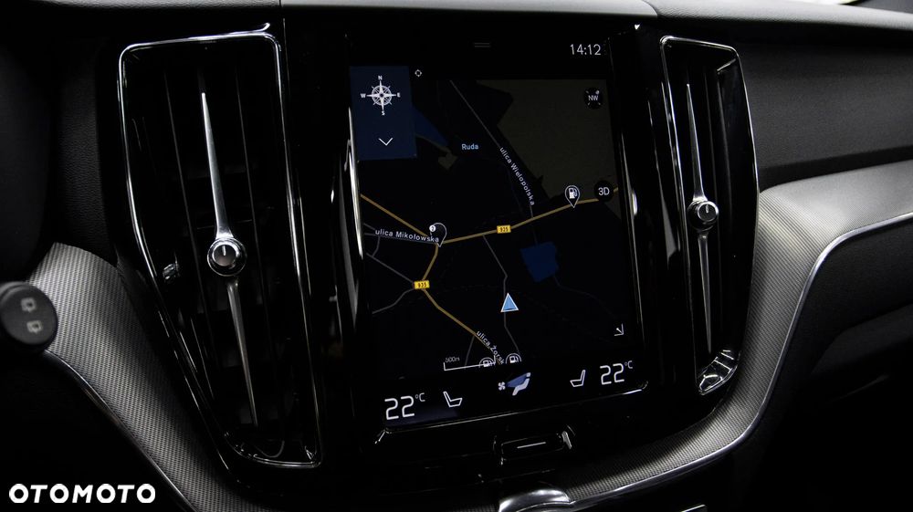 Volvo XC 60 B4 B R-Design - 24
