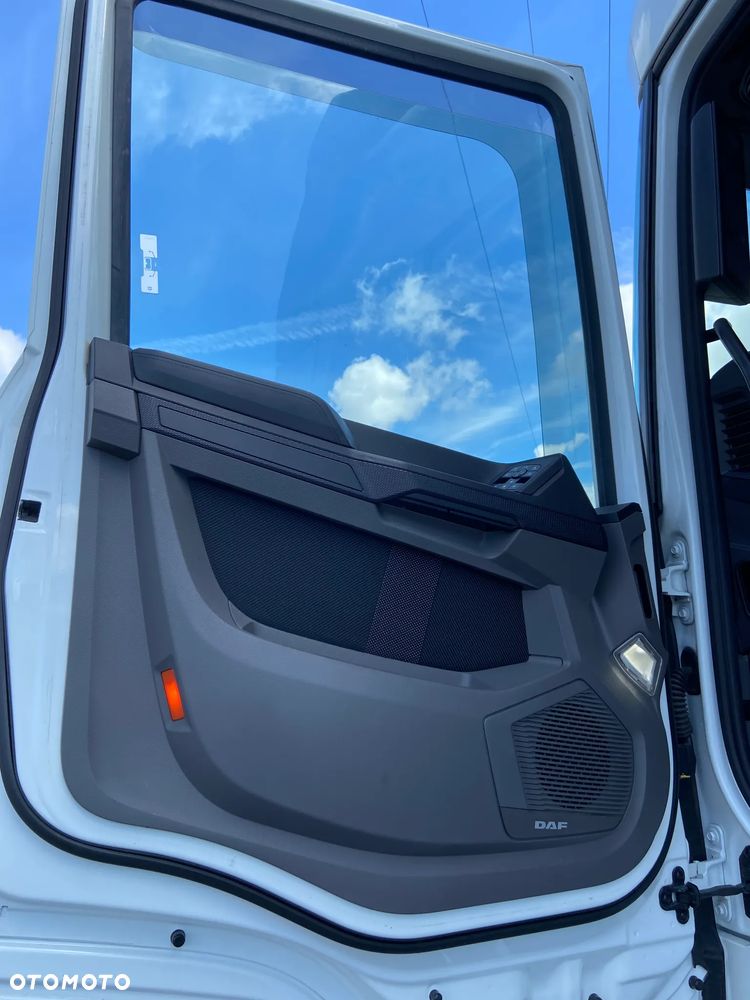DAF XF - 23