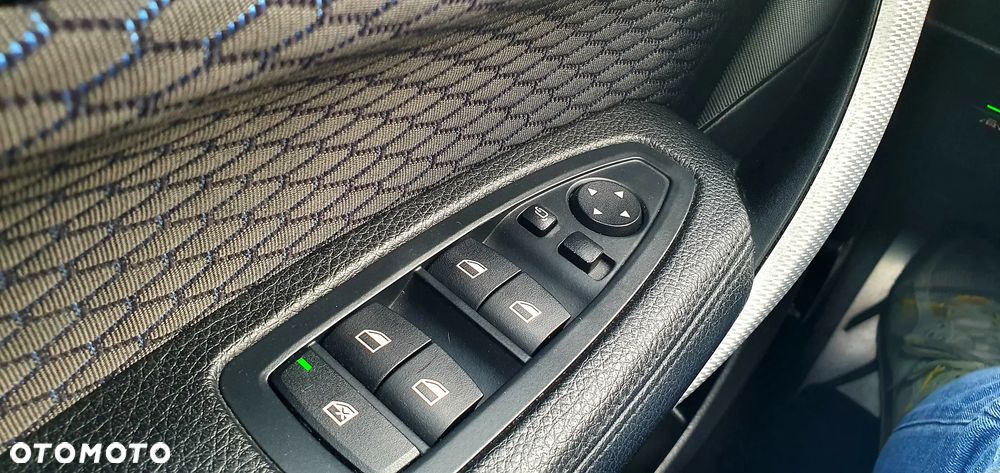 BMW Seria 1 120d Sport-Aut M Sport - 21