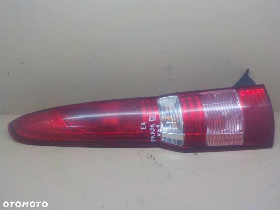 FIAT PANDA II LAMPA LEWY TYŁ EU - 2