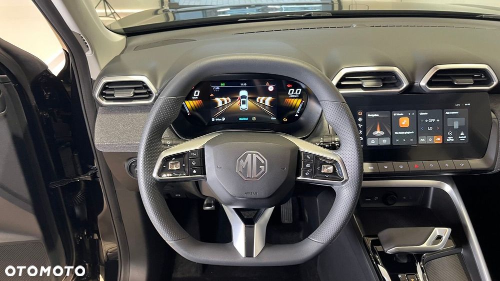 MG ZS Hybrid+ - 24
