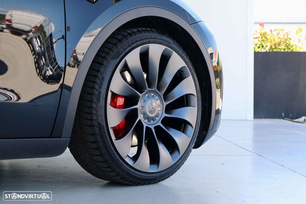 Tesla Model Y Performance Tração Integral - 12