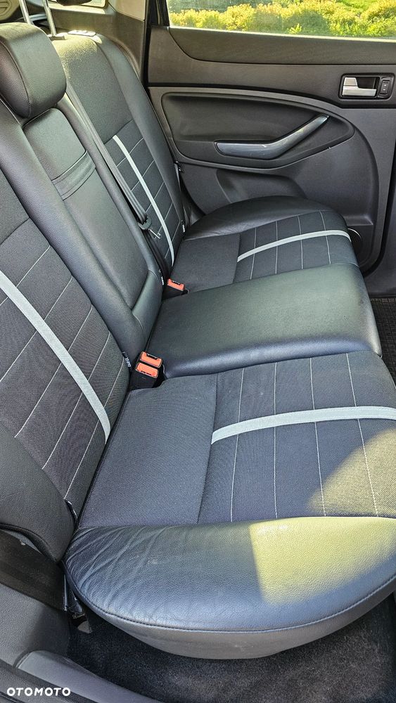 Ford Kuga 2.0 TDCi Titanium - 5