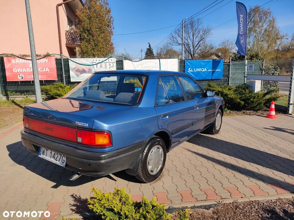 Mazda 323 - 6