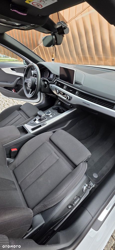 Audi A4 Avant 40 TDI quattro S tronic S line - 34