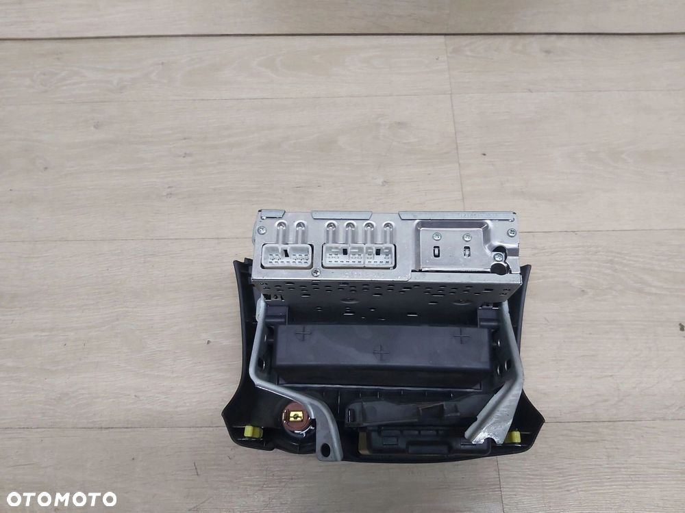 Toyota Yaris I LIFT radio kaseta 86120-0D070 - 4